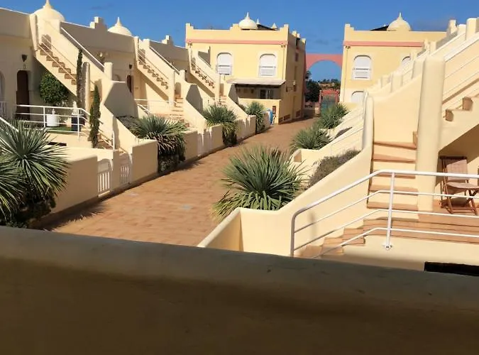 39 El Sultan, Calle El Roque דירה