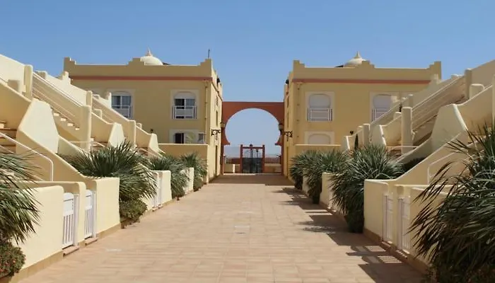 39 El Sultan, Calle El Roque * קורלחו